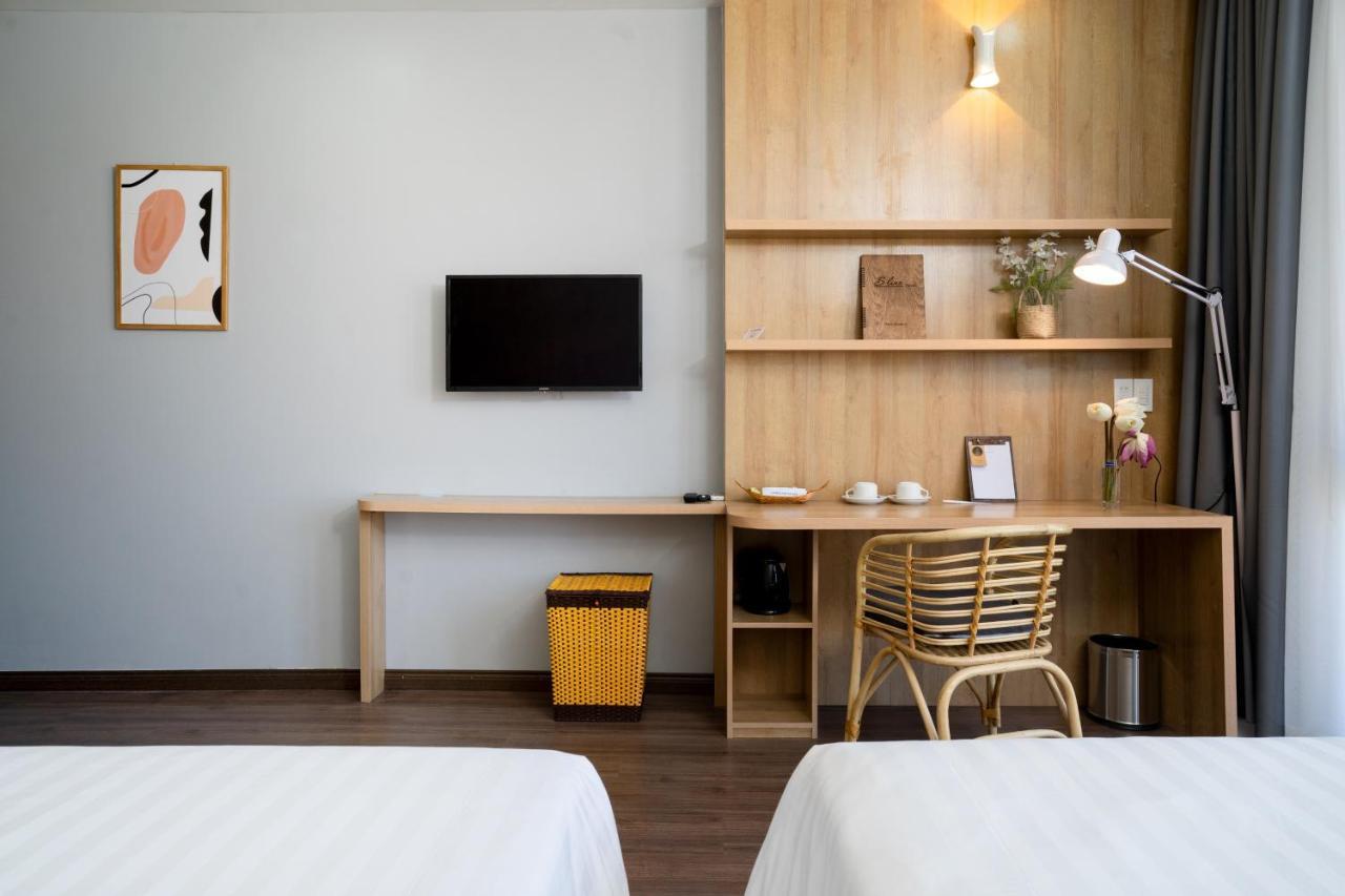 Sline Hotel Hue Exterior photo